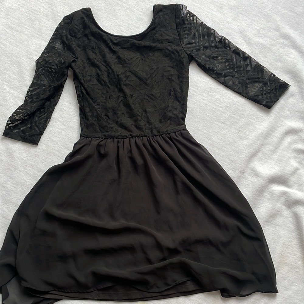 ⭐️5/$15⭐️ Aztec lace mesh dress